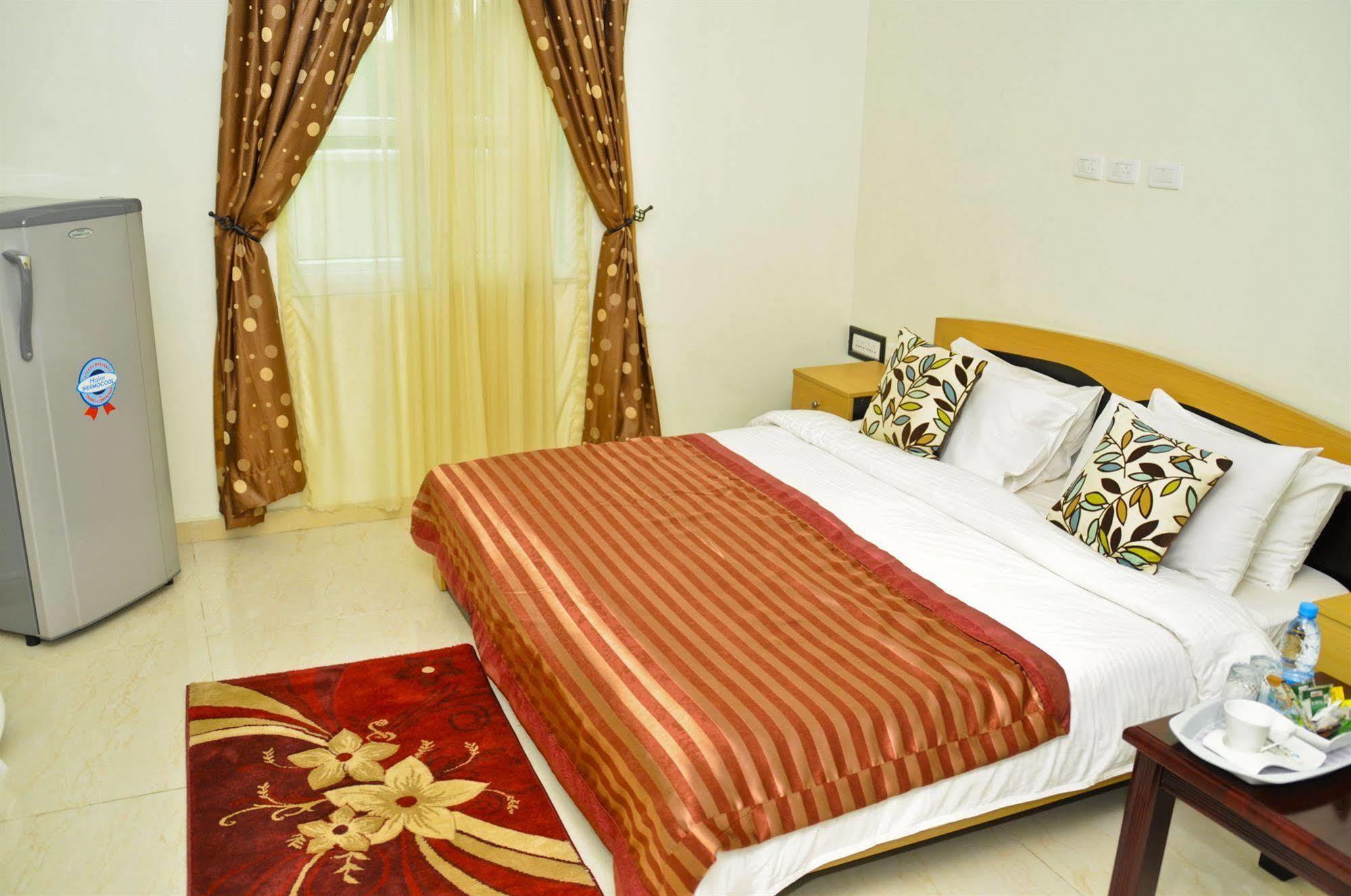 Aes Luxury Apartments Abuja Bagian luar foto